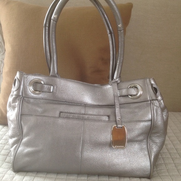 Handbag - Picture 2 of 5